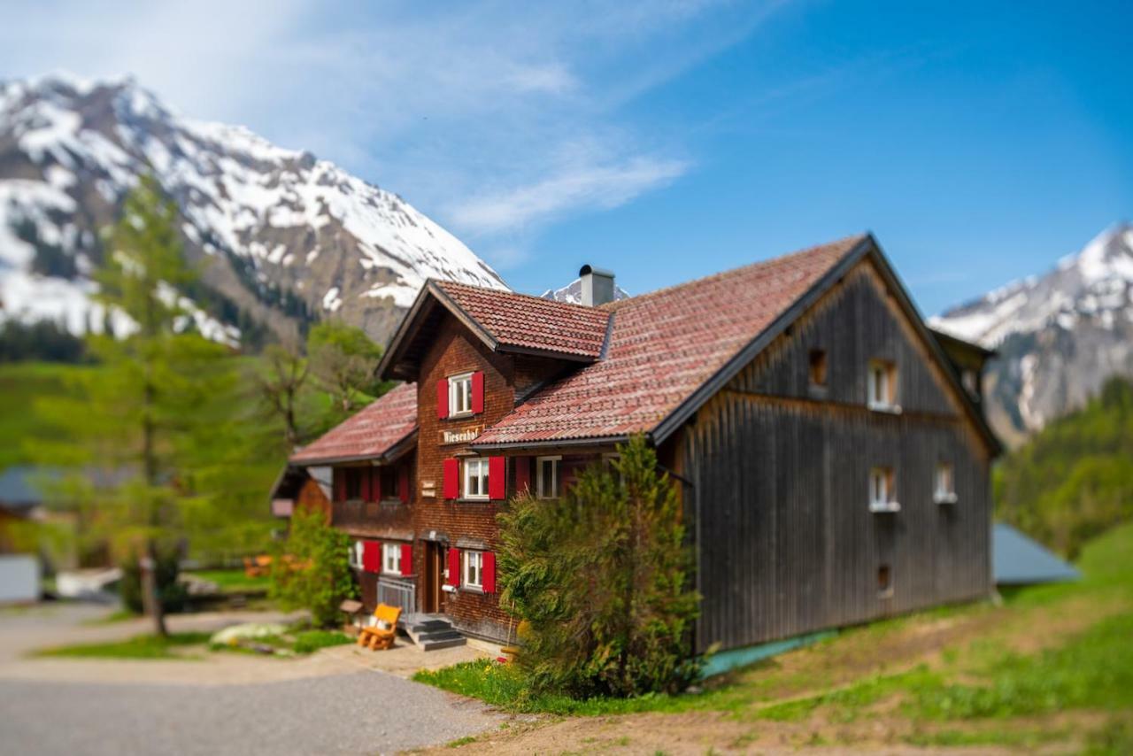 Bergwelt-M - Scheunencamping Schröcken Exterior foto